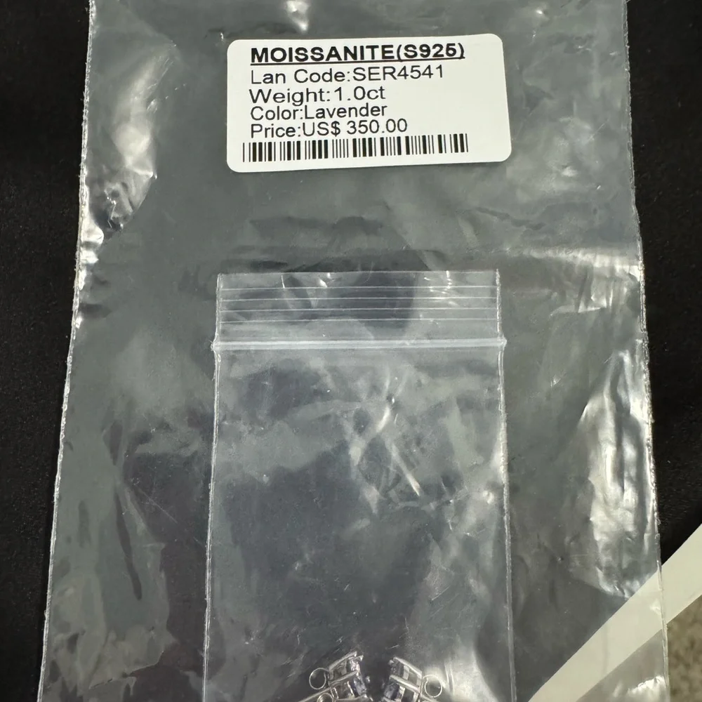 Lavender moissanite 1 ct earrings - Picture 4 of 4